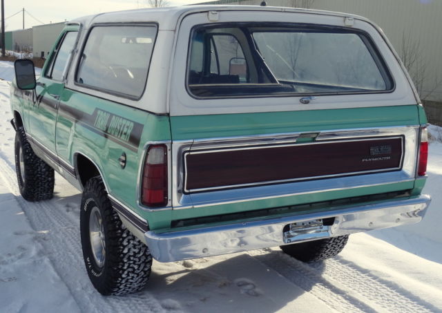 1975-plymouth-trailduster-sport-very-rare-1-owner-california-4x4-5.jpg