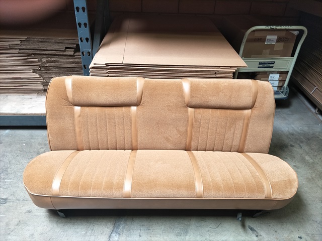 1986 Dodge Truck Bench Seat EM.jpg