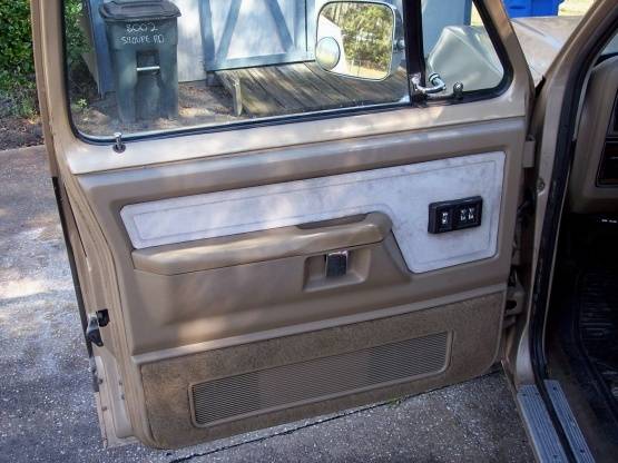 1990 dodge D-150-4.jpg