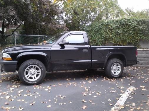 2004 Dakota.jpg