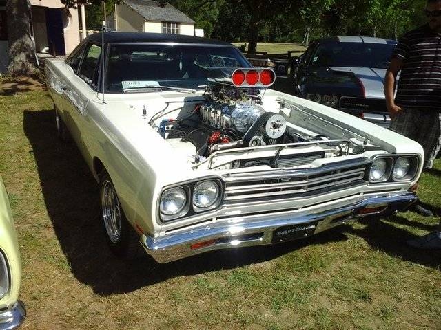528 hemi.jpg