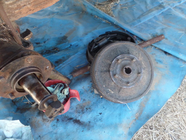 59 axle&wheel.JPG