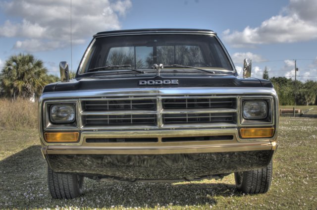 _DSC5142_3_4_5_6HDRI_tonemapped.jpg
