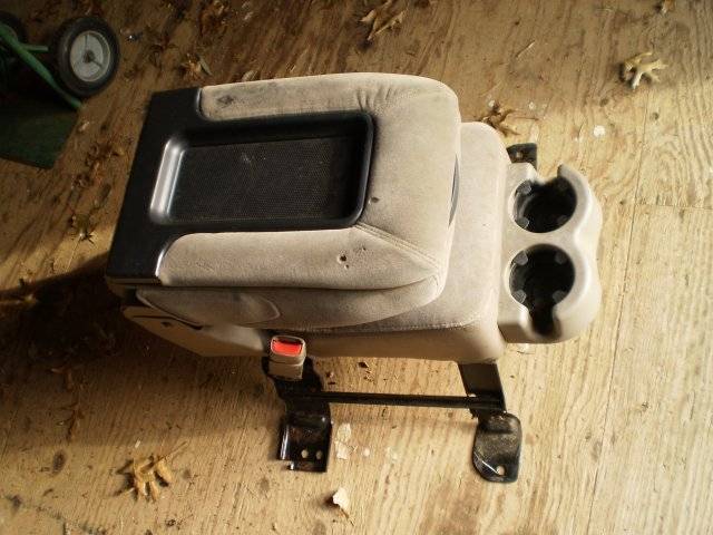 CAR PARTS 001.JPG