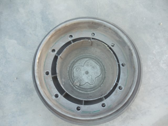 dakota center cap 2.JPG