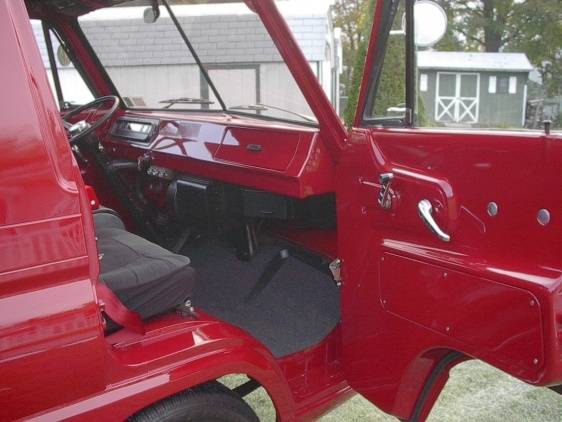 Dodge A100 1965 005.jpg