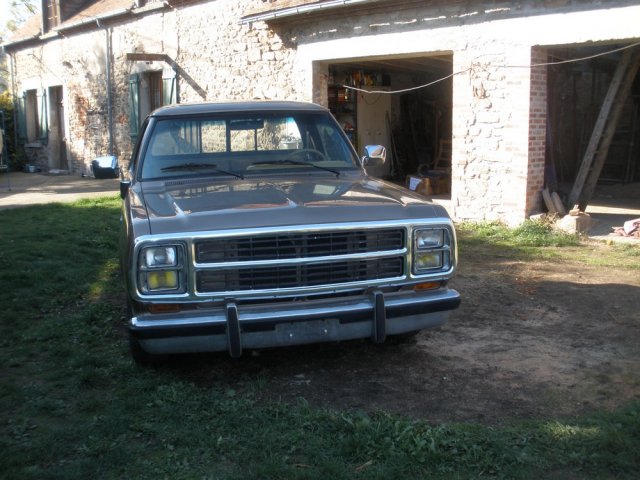 dodge   minitruck 005.jpg