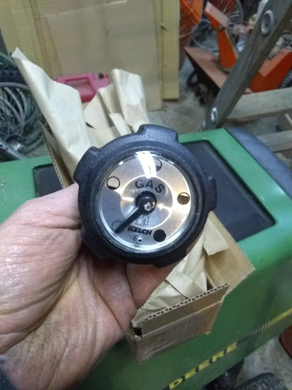 fuel cap4.jpg