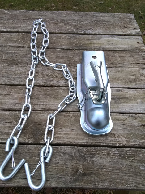 Hitch and chains.jpg