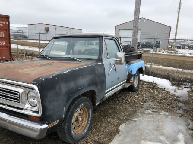 Lans truck.jpg