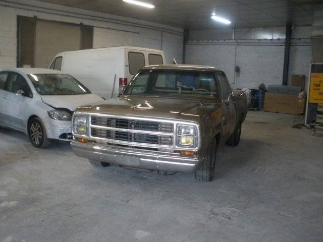 moparlowering truck  071.JPG
