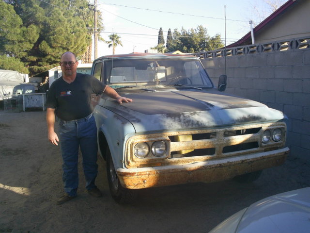 Pictures of jeff and trucks and dogs 296.jpg
