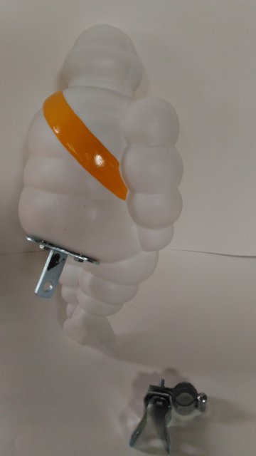 pop 14 en 17 inch met beugel.jpg