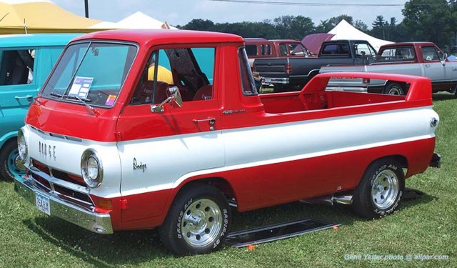 redtruck0b.jpg
