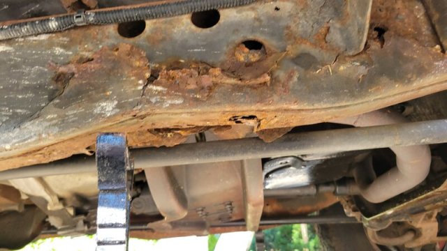 rusty frame.jpg