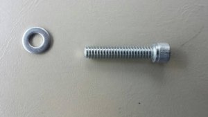Valve cover bolt.jpg Valve cover bolt.jpg