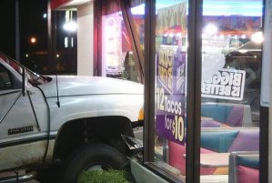 800px-Dodge_Ram_hits_Taco_Bell.jpg