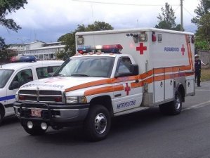 800px-Ambulancia01.jpg